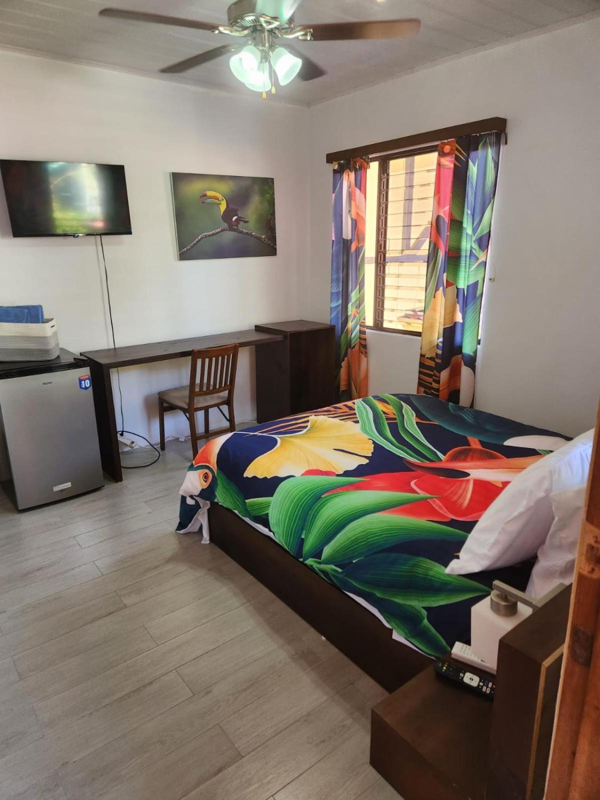 Hotel Villa Prats Manuel Antonio Exteriör bild